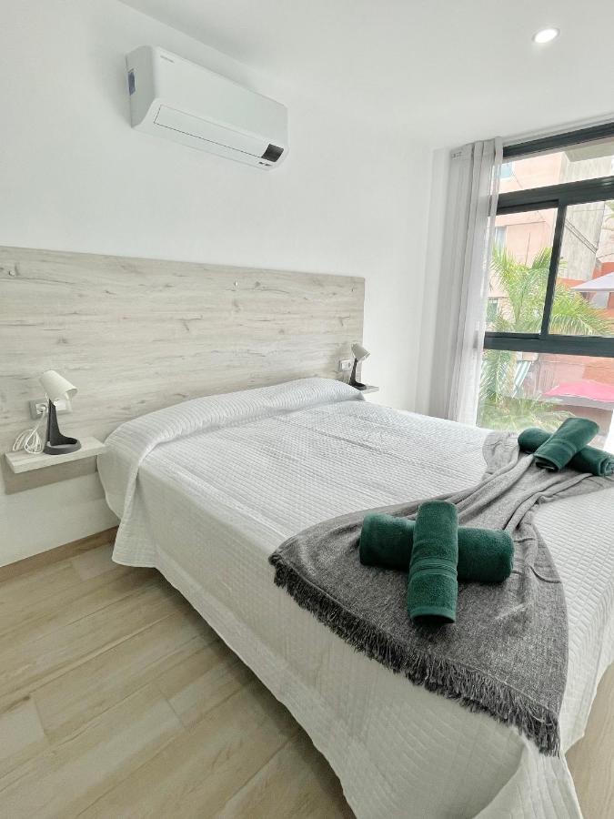 Island Suites Arona  Bagian luar foto