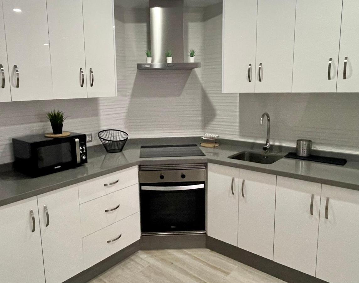 Island Suites Arona  Bagian luar foto