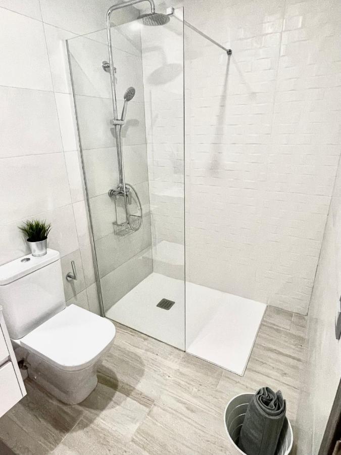 Island Suites Arona  Bagian luar foto